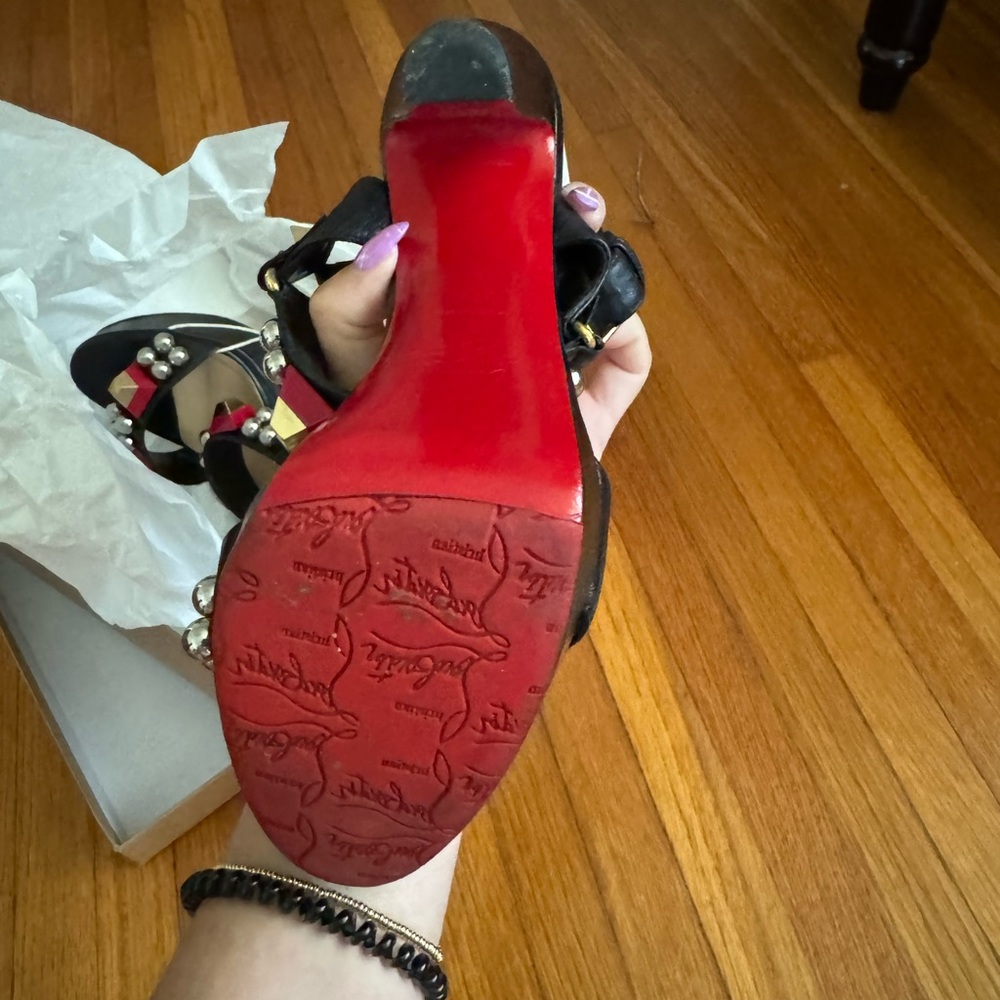 - nicol is back 85 crepe satin-louboutin heels 37.5 - Picture 6 of 15